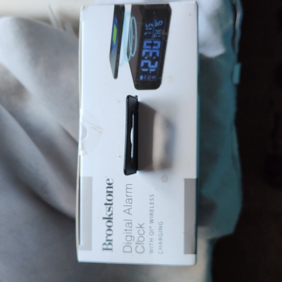 Digital Alarm Clock - Picture 5 of 5